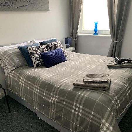 Nelson St Alva Apartment Ларгс Екстериор снимка
